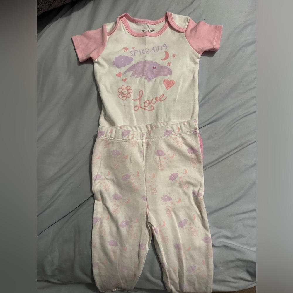 Baltimore ravens girls 3-6 month onesie and pants